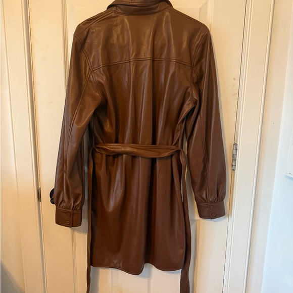 Aritzia Faux Leather Trench Coat 🤎 Chocolate Brown | Chic | Size M - Picture 6 of 6